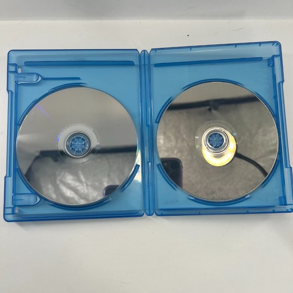 The Dark Knight Heath Ledger Blu-Ray DVD Rated PG-13 No Scratches Like New - Picture 3 of 4